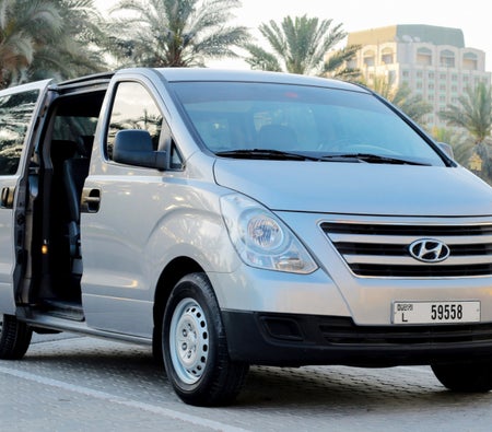 Location Hyundai H1 2018 dans Dubai